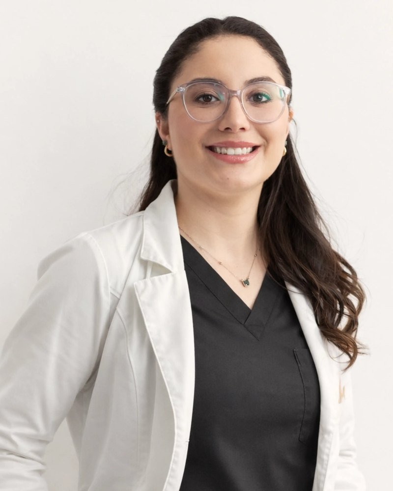 Dra. M. Urbani, MD, médica y fundadora de IKI Skincare